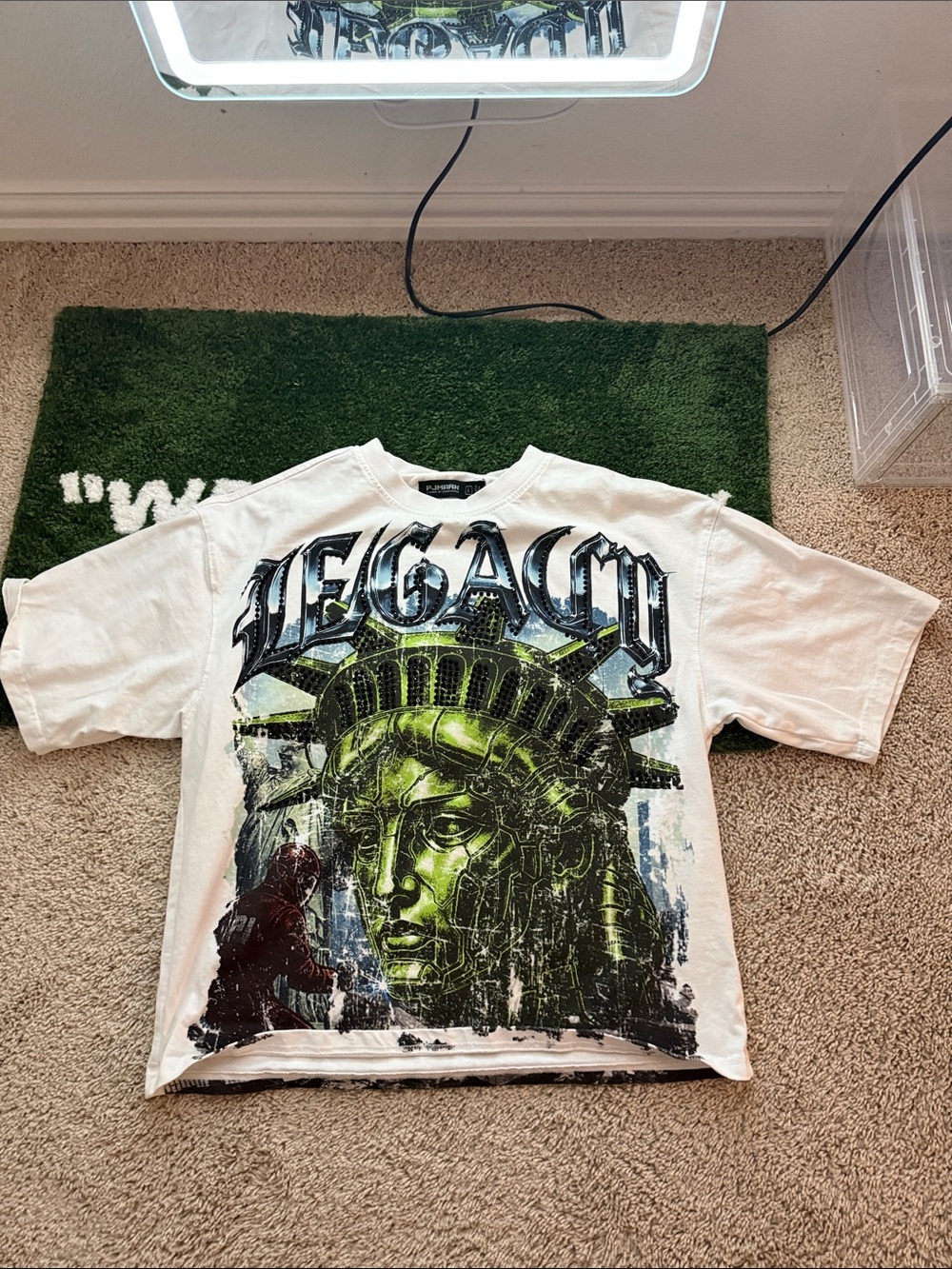 Legacy Men's White Short-Sleeve Graphic Tee with Green Statue Print